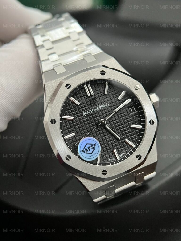 Dong-Ho-Audemars-Piguet-Royal-Oak-15500ST-Mat-Den-APS-Factory-41mm-1-768x1024.jpg