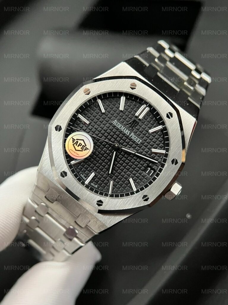 Dong-Ho-Audemars-Piguet-Royal-Oak-15500ST-Mat-Den-APS-Factory-41mm-3-768x1024.jpg