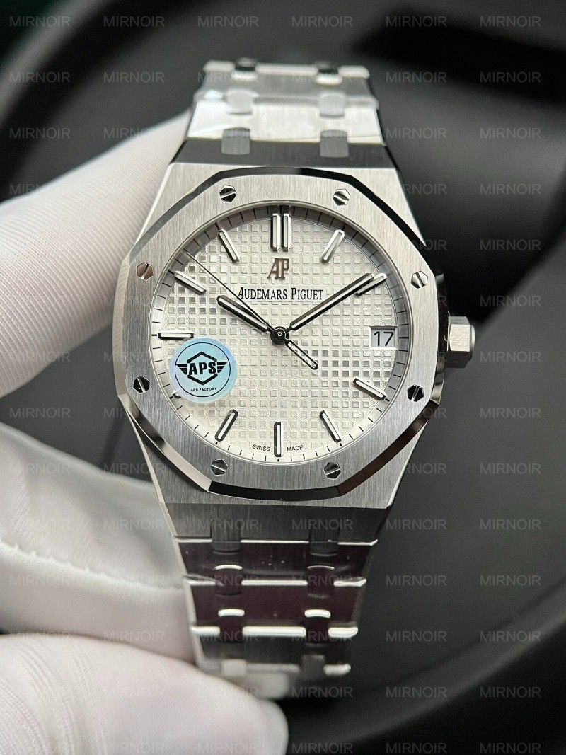 Dong-Ho-Audemars-Piguet-Royal-Oak-15500ST-Mat-Trang-APS-41mm-2.jpg