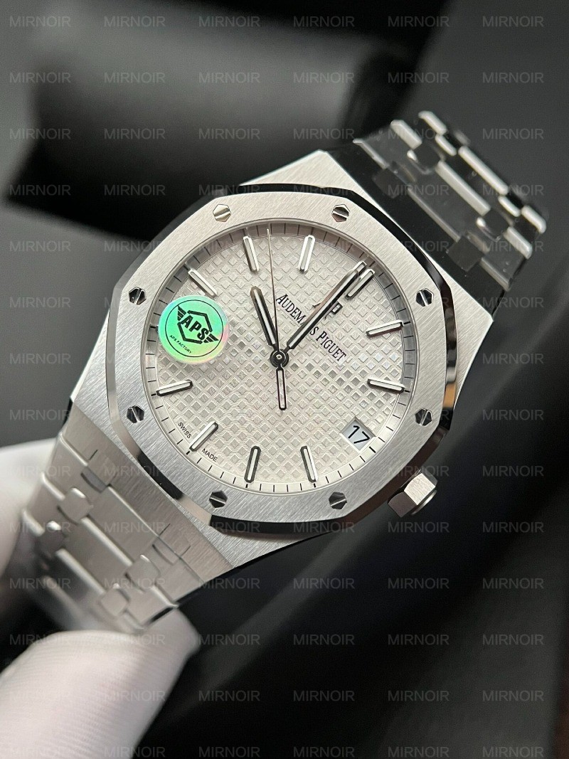 Dong-Ho-Audemars-Piguet-Royal-Oak-15500ST-Mat-Trang-APS-41mm-3.jpg