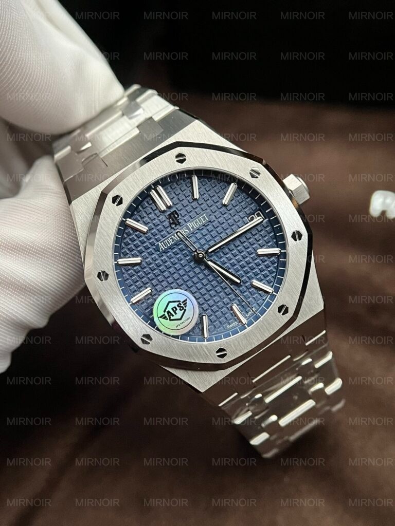 Dong-Ho-Audemars-Piguet-Royal-Oak-15500ST-Mat-Xanh-Duong-APS-41mm-1-768x1024.jpg