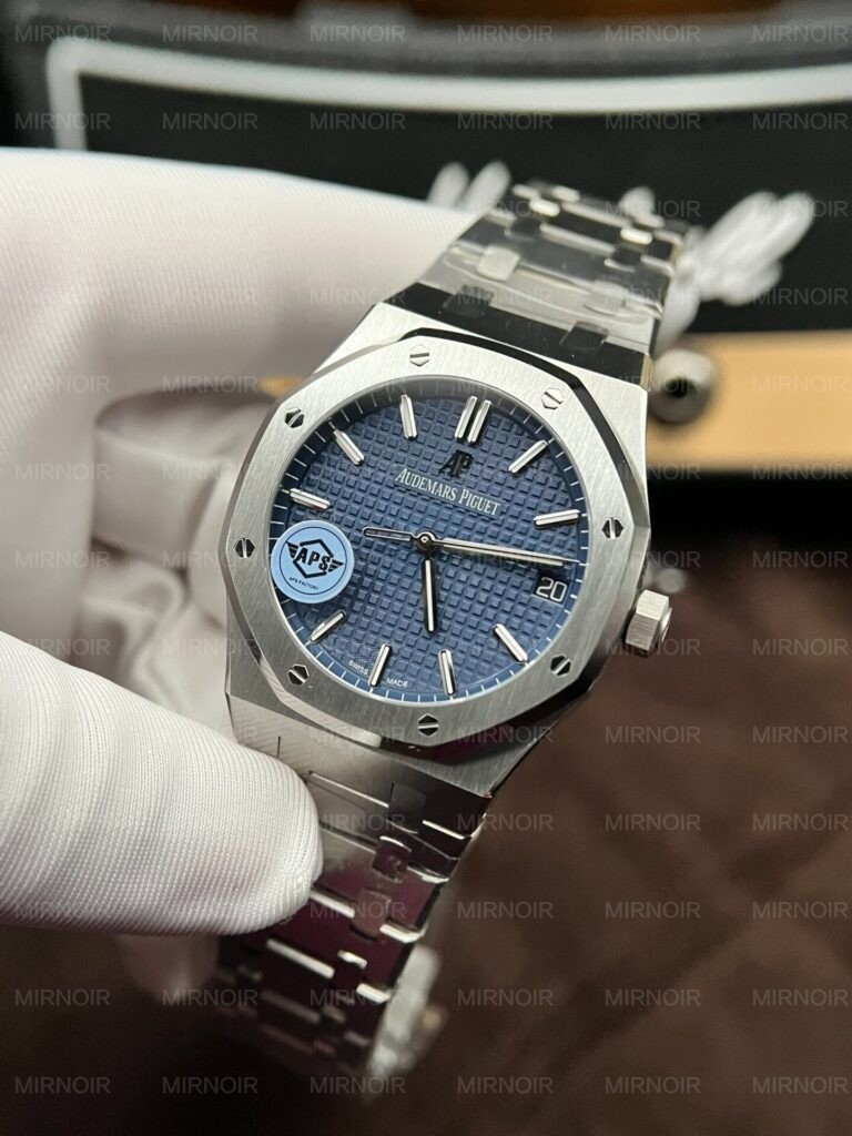 Dong-Ho-Audemars-Piguet-Royal-Oak-15500ST-Mat-Xanh-Duong-APS-41mm-2-768x1024.jpg