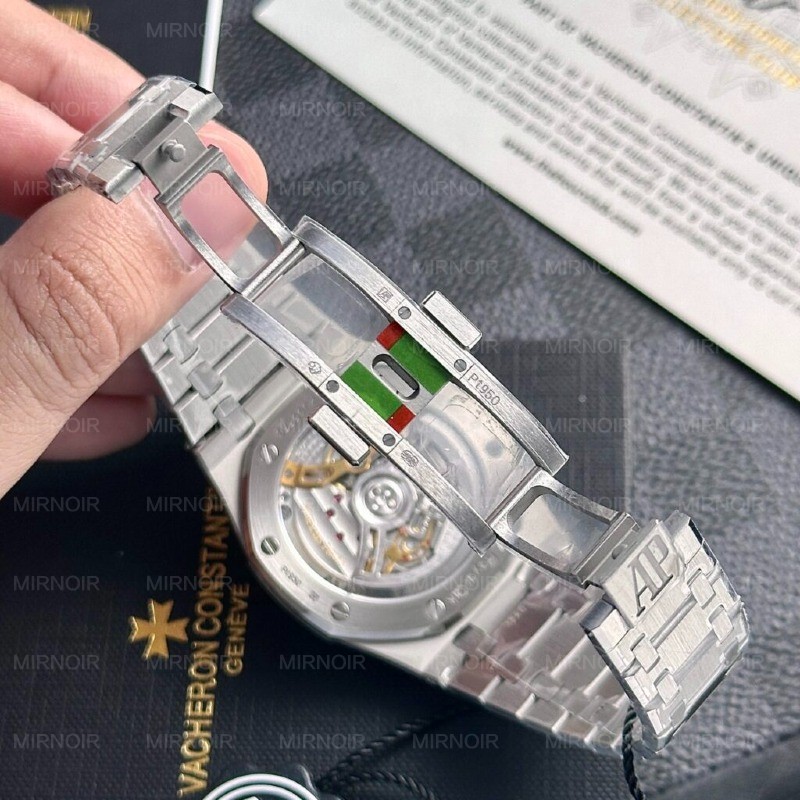 Dong-Ho-Audemars-Piguet-REplica-11-4-1024x1024.jpg