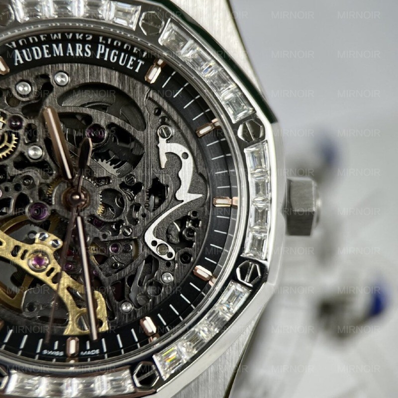 Dong-Ho-Audemars-Piguet-Royal-Oak-15412BC-Skeleton-Do-Moissanite-4.jpg