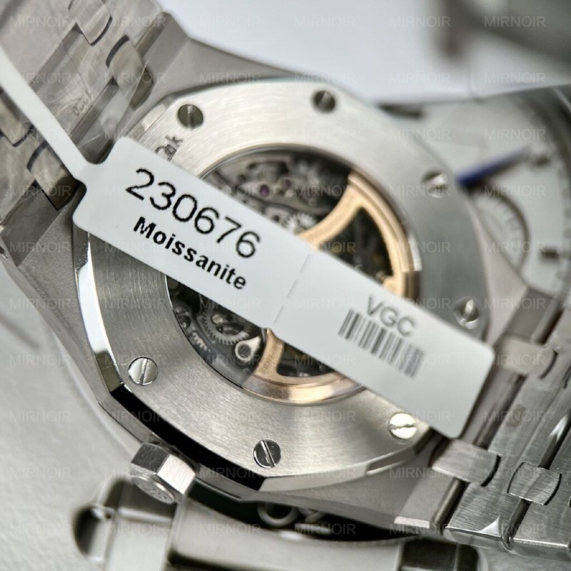 Dong-Ho-Audemars-Piguet-Royal-Oak-15412BC-Skeleton-Do-Moissanite-9.jpg