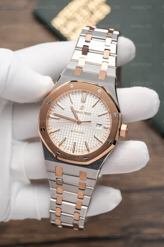 Dong-Ho-Audemars-Piguet-Royal-Oak-15400-Demi-Rose-Replica-ZF-Factory-41mm-3-683x1024.jpg