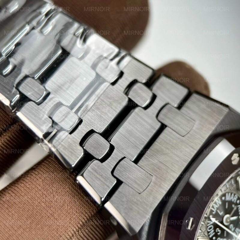 Dong-Ho-Audemars-Piguet-Royal-Oak-26579CB-GomDen-Replica-APS-41mm-8-1024x1024.jpg