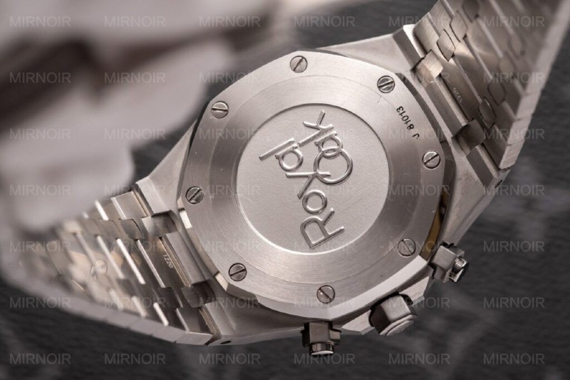 Dong-Ho-Audemars-Piguet-Royal-Oak-26331ST-Replica-11-Mat-Den-3-1024x683.jpg