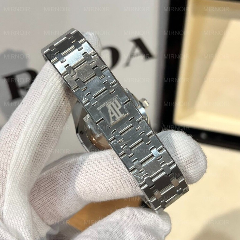 Dong-Ho-Audemars-Piguet-Royal-Oak-Nu-Dinh-Da-Rep-11-34mm-5-1024x1024.jpg