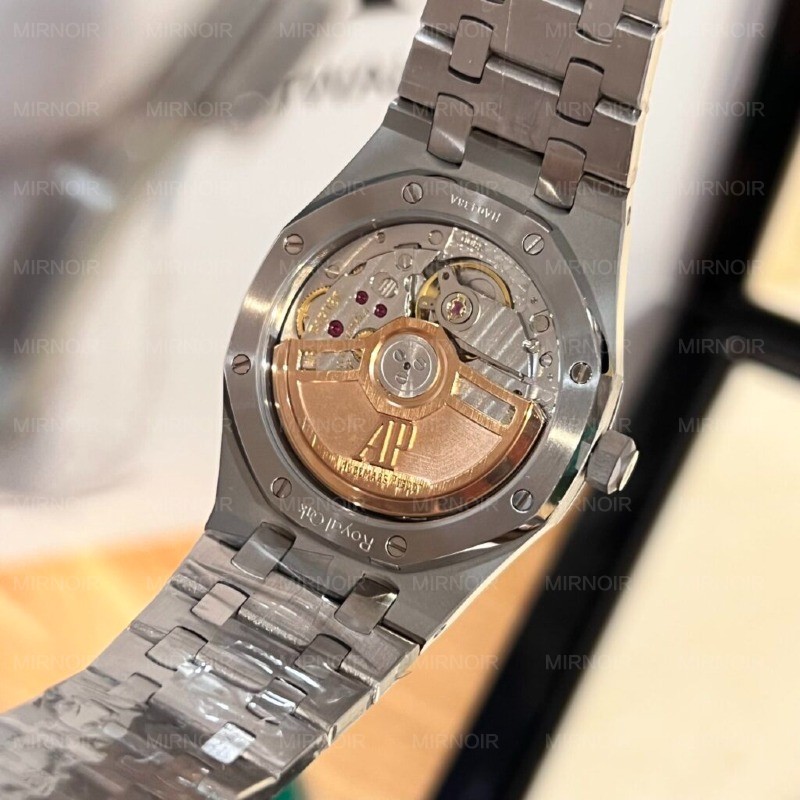 Dong-Ho-Audemars-Piguet-Royal-Oak-Nu-Dinh-Da-Rep-11-34mm-7-1024x1024.jpg