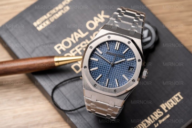 Dong-Ho-Audemars-Piguet-15500ST-Replica-11-Mat-Xanh-Duong-ZF-41mm-2-1024x682.jpg