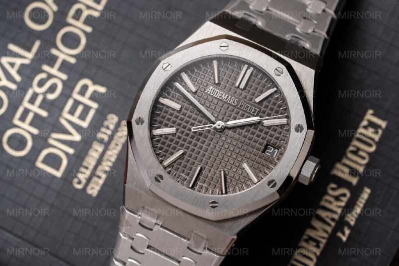 Dong-Ho-Audemars-Piguet-15500ST-Replica-11-Mat-So-Xam-ZF-41mm-3-1024x682.jpg