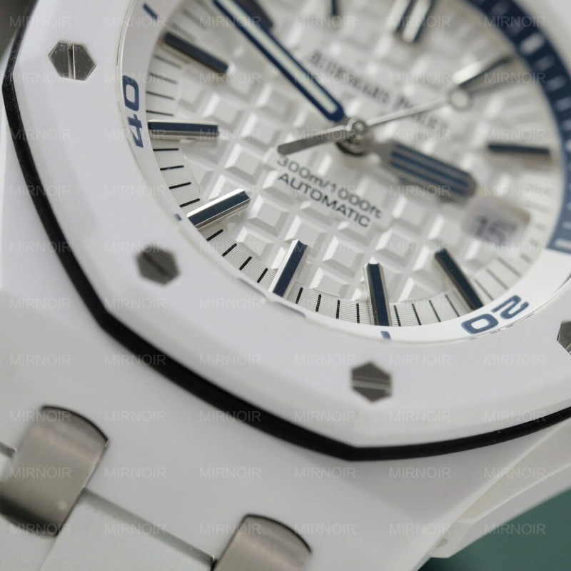 Audemars-Piguet-Royal-Oak-Offshore-15707CB-Replica-11-Gom-Trang-ZF-Factory-42mm-8.jpg
