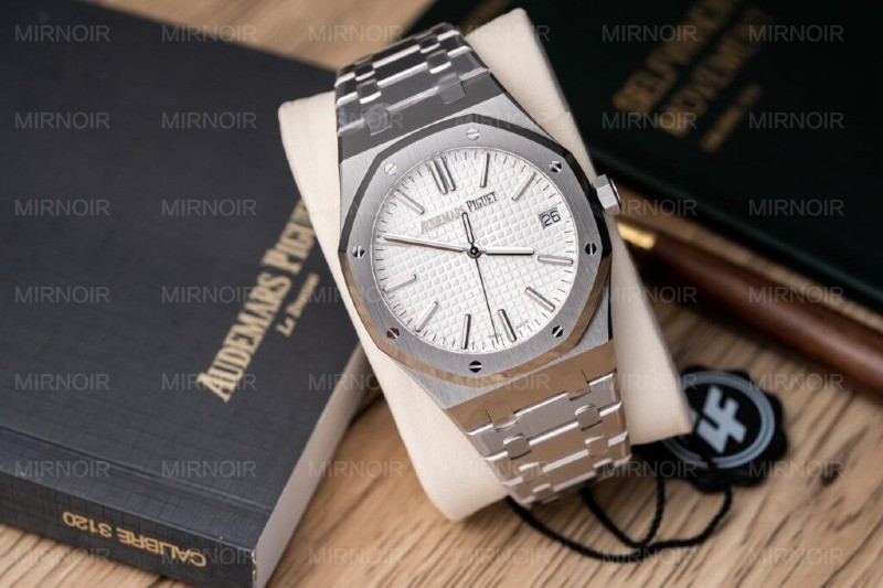 Dong-Ho-Audemars-Piguet-15500ST-Replica-11-Mat-So-Trang-ZF-2-1024x682.jpg
