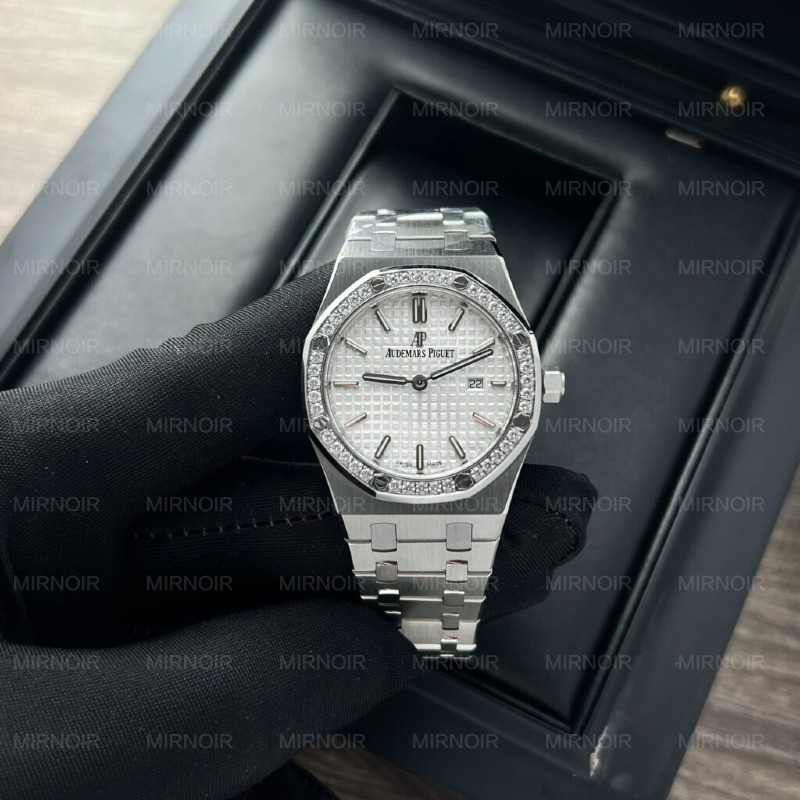 Dong-Ho-Audemars-Piguet-Royal-Oak-Replica-11-Nu-Mat-Trang-34mm-2-1024x1024.jpg