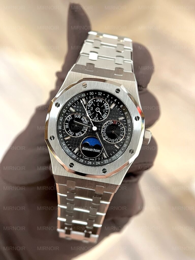 Dong-Ho-Audemars-Piguet-Royal-Oak-26574ST-Replica-11-Mau-Den-41mm-3-768x1024.jpg