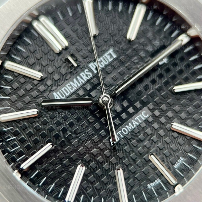 Dong-Ho-Audemars-Piguet-Royal-Oak-15400ST-Replica-11-Nam-Mau-Den-41mm-4-1024x1024.jpg
