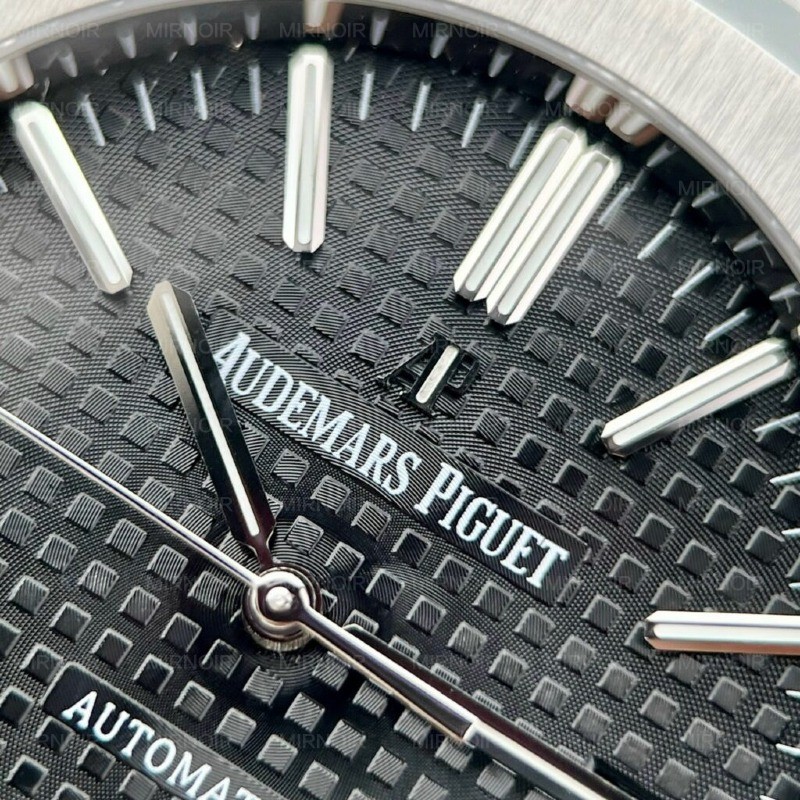 Dong-Ho-Audemars-Piguet-Royal-Oak-15400ST-Replica-11-Nam-Mau-Den-41mm-5-1024x1024.jpg
