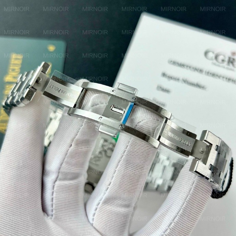 Dong-Ho-Audemars-Piguet-Royal-Oak-26715ST-Mat-Xanh-Nha-May-ZF-38mm-8-1024x1024.jpg