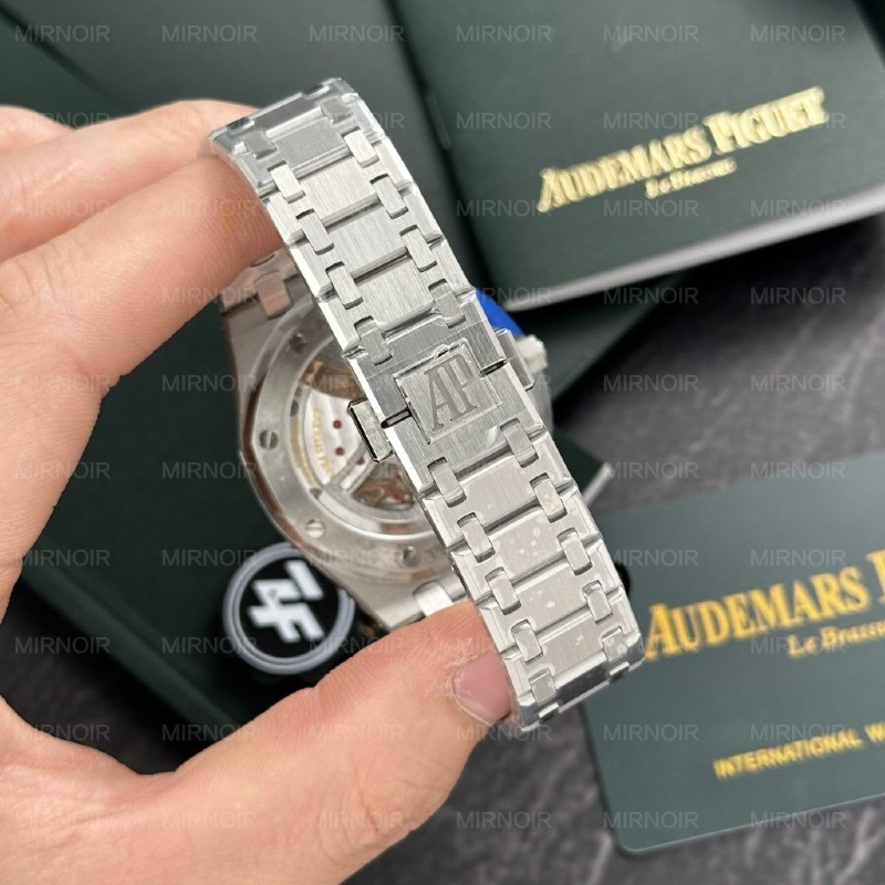 Dong-Ho-Audemars-Piguet-Royal-Oak-Jumbo-Extra-Thin-15202ST-Replica-3-1024x1024.jpg