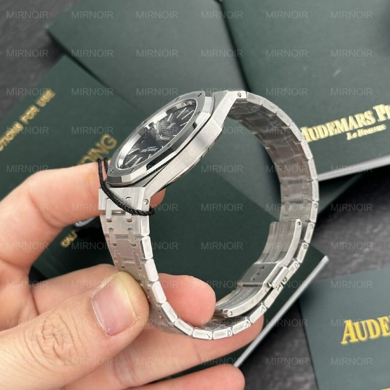 Dong-Ho-Audemars-Piguet-Royal-Oak-Jumbo-Extra-Thin-15202ST-Replica-4-1024x1024.jpg