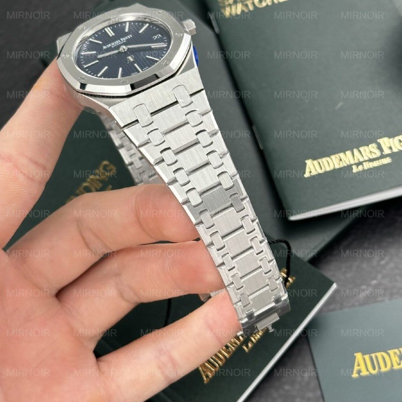 Dong-Ho-Audemars-Piguet-Royal-Oak-Jumbo-Extra-Thin-15202ST-Replica-7-1024x1024.jpg