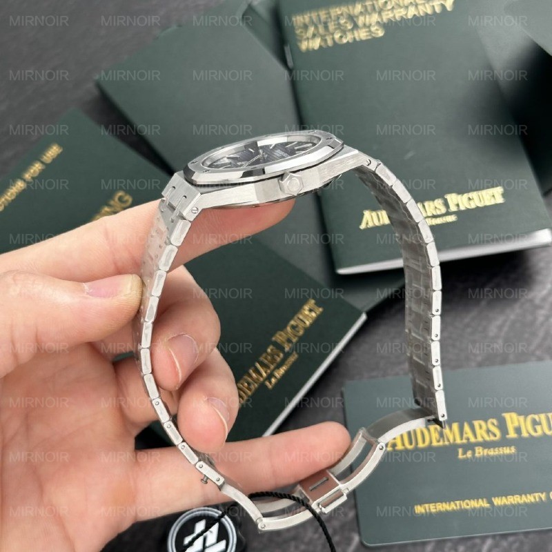 Dong-Ho-Audemars-Piguet-Royal-Oak-Jumbo-Extra-Thin-15202ST-Replica-8-1024x1024.jpg