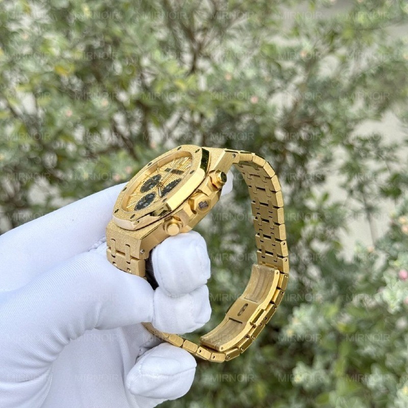 Dong-Ho-Audemars-Piguet-Royal-Oak-26331-Frosted-Gold-Replica-11-41mm-3-1024x1024.jpg