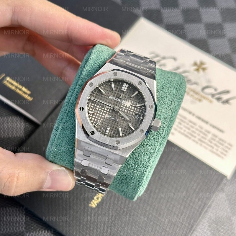 Dong-Ho-Audemars-Piguet-Royal-Oak-15450ST-Replica-11-Mat-Xam-APS-37mm-3-1024x1024.jpg