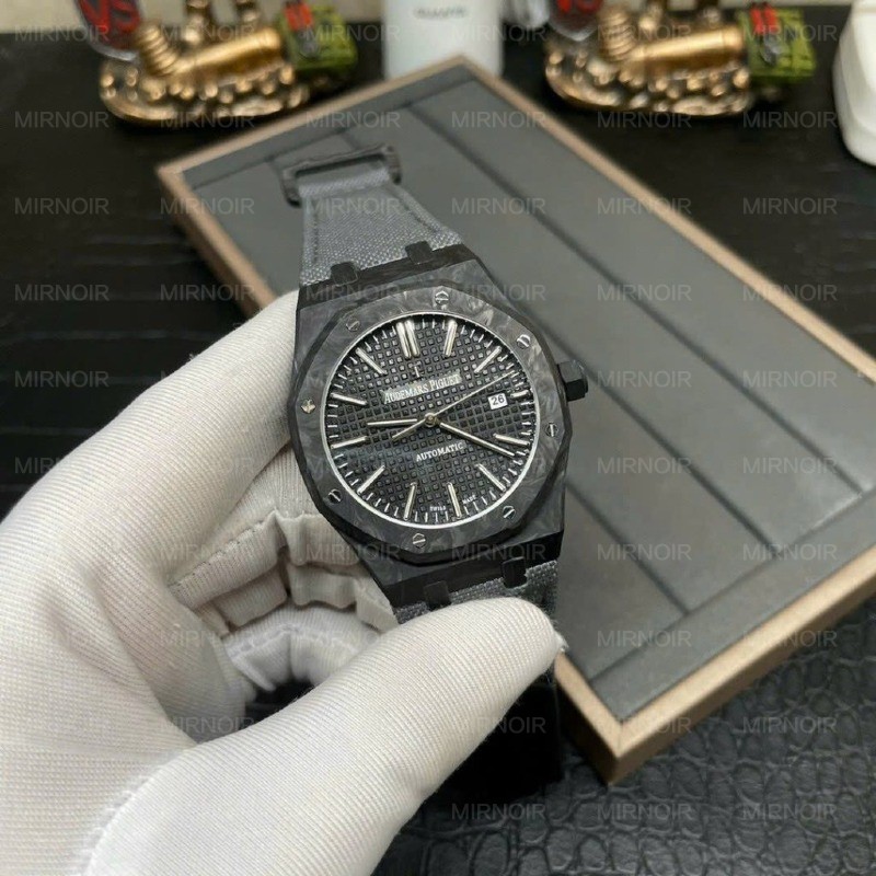 Dong-Ho-Audemars-Piguet-Royal-Oak-15400-Che-Tac-Carbon-Sieu-Nhe-41mm-7-1024x1024.jpg
