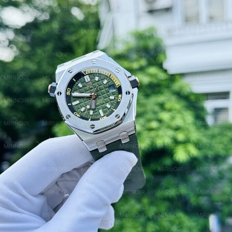 Dong-Ho-Audemars-Piguet-Royal-Oak-15720ST-Mau-Xanh-La-Fake-11-Nha-May-IP-42mm-3-1024x1024.jpg