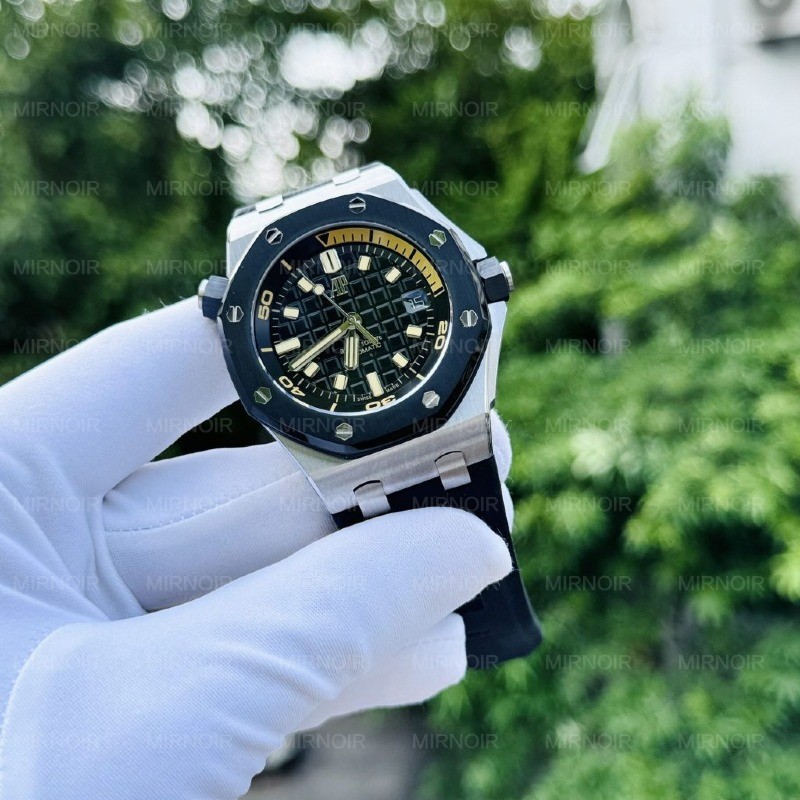 Dong-Ho-Audemars-Piguet-Royal-Oak-15720ST-Mau-Den-Fake-Cao-Cap-Nha-May-IP-42mm-1-1024x1024.jpg