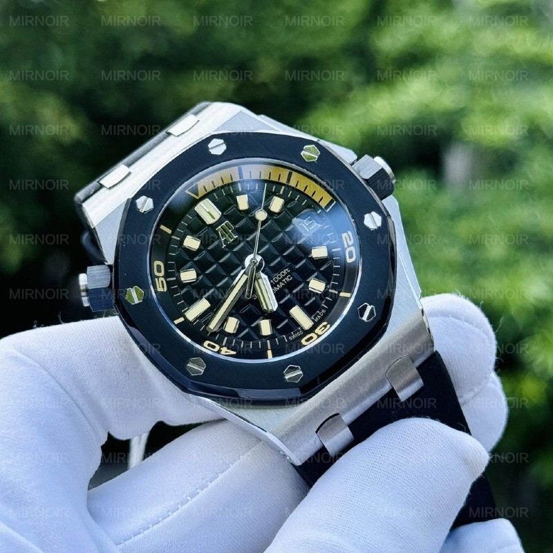 Dong-Ho-Audemars-Piguet-Royal-Oak-15720ST-Mau-Den-Fake-Cao-Cap-Nha-May-IP-42mm-3-1024x1024.jpg