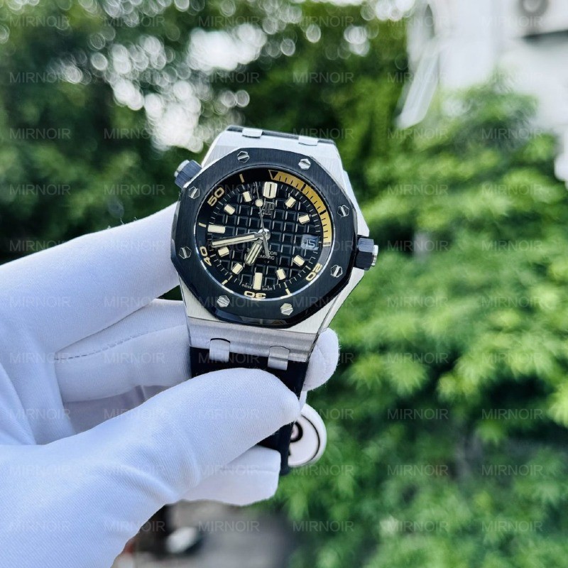 Dong-Ho-Audemars-Piguet-Royal-Oak-15720ST-Mau-Den-Fake-Cao-Cap-Nha-May-IP-42mm-6-1024x1024.jpg