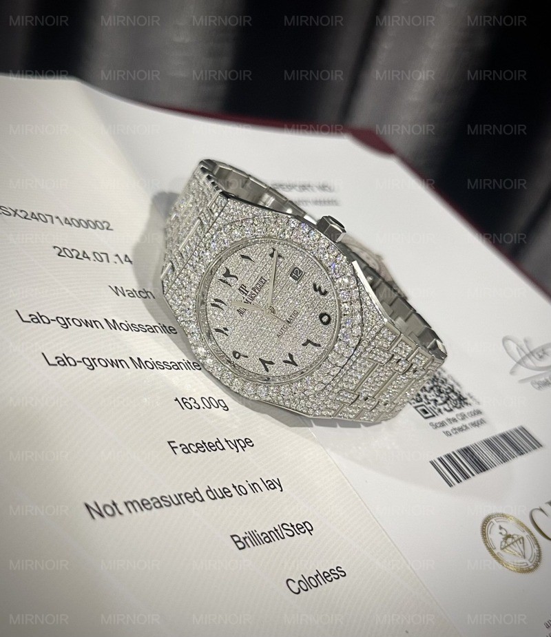 Dong-Ho-Audemars-Piguet-Che-Tac-Full-Kim-Cuong-Moissanite-Royal-Oak-Replica-41mm-5.jpg