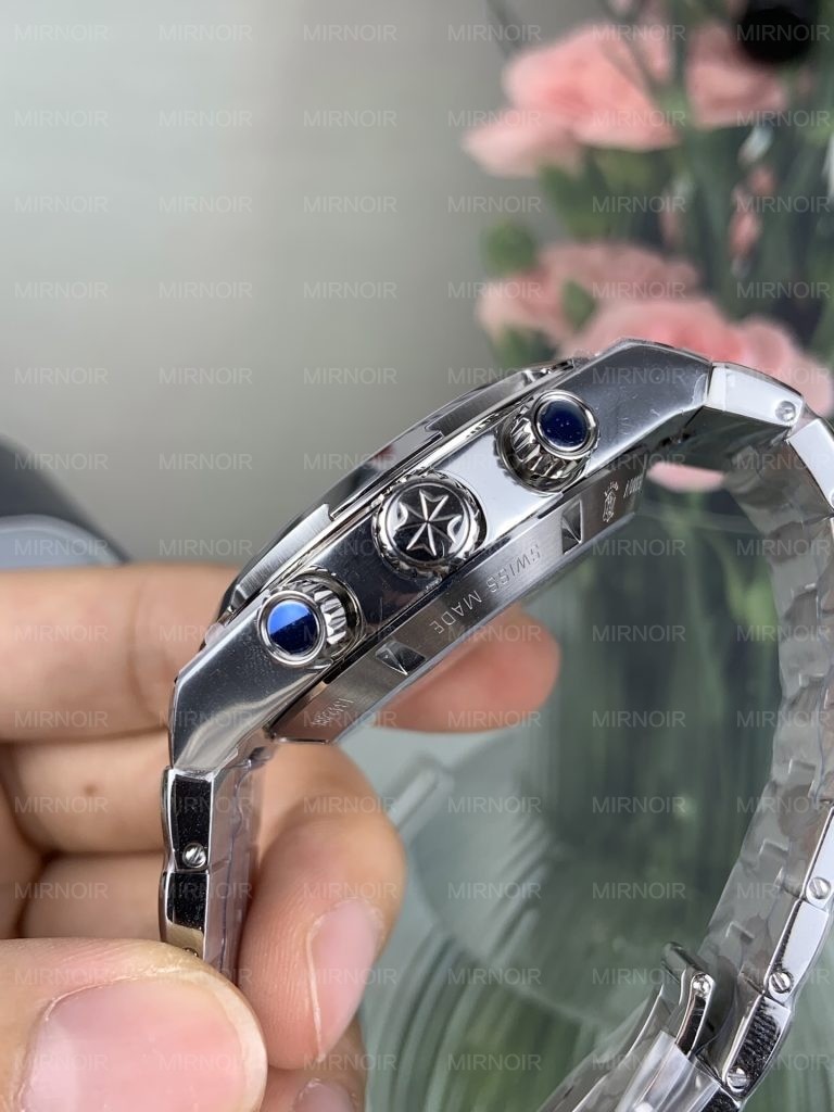 Dong-Ho-Nam-Vacheron-Constantin-Rep-11-Overseas-5500V-Chronograph-Mat-Xanh-Duong-Nha-May-8F-42-5-768x1024.jpg