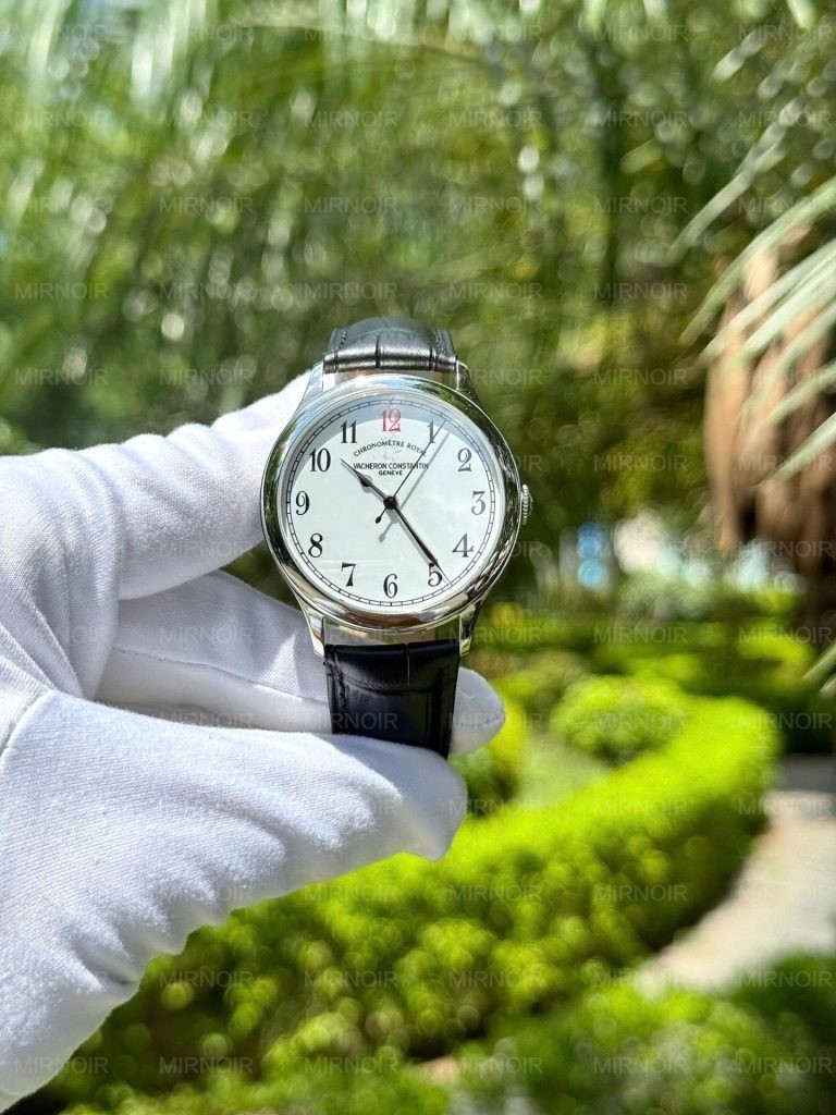 Dong-Ho-Vacheron-Constantin-Historiques-86122-Rep-11-Mat-Trang-May-Co-Thuy-Sy-39mm-1-768x1024.jpg