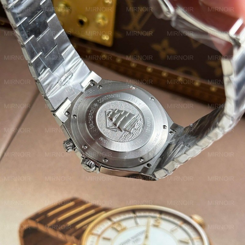 Dong-Ho-Vacheron-Constantin-Replica-11-Overseas-Dual-Time-47450-Mat-Den-Xuong-9F-42mm-8-1024x1024.jpg