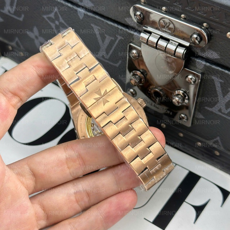 Dong-Ho-Vacheron-Constantin-Overseas-6000V-Tourbillon-Rep-1-1-BBR-Factory-425mm-3.jpg