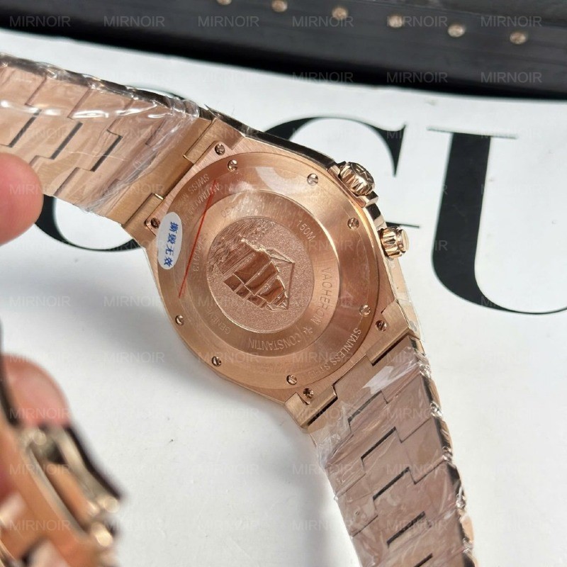 Dong-Ho-Vacheron-Constantin-Overseas-Dual-Time-47450-Che-Tac-Mat-Trang-9F-42mm-10-1024x1024.jpg