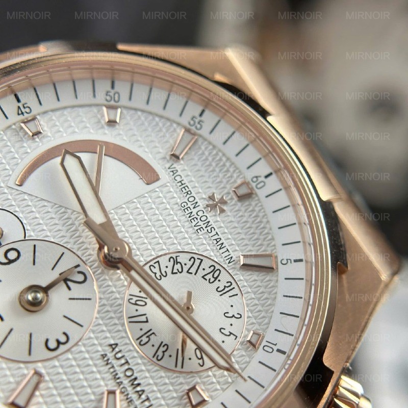 Dong-Ho-Vacheron-Constantin-Replica-11-Overseas-Dual-Time-47450-Ma-Vang-Hong-Xuong-9F-42mm-6-1024x1024.jpg