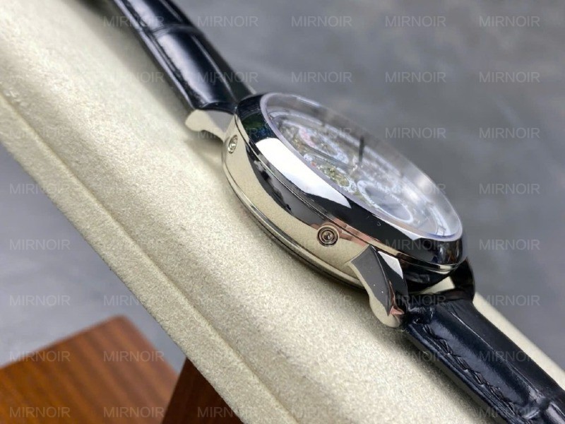 Dong-Ho-Vacheron-Constantin-Traditionnelle-43175-Che-Tac-Nam-41mm-7-1024x768.jpg
