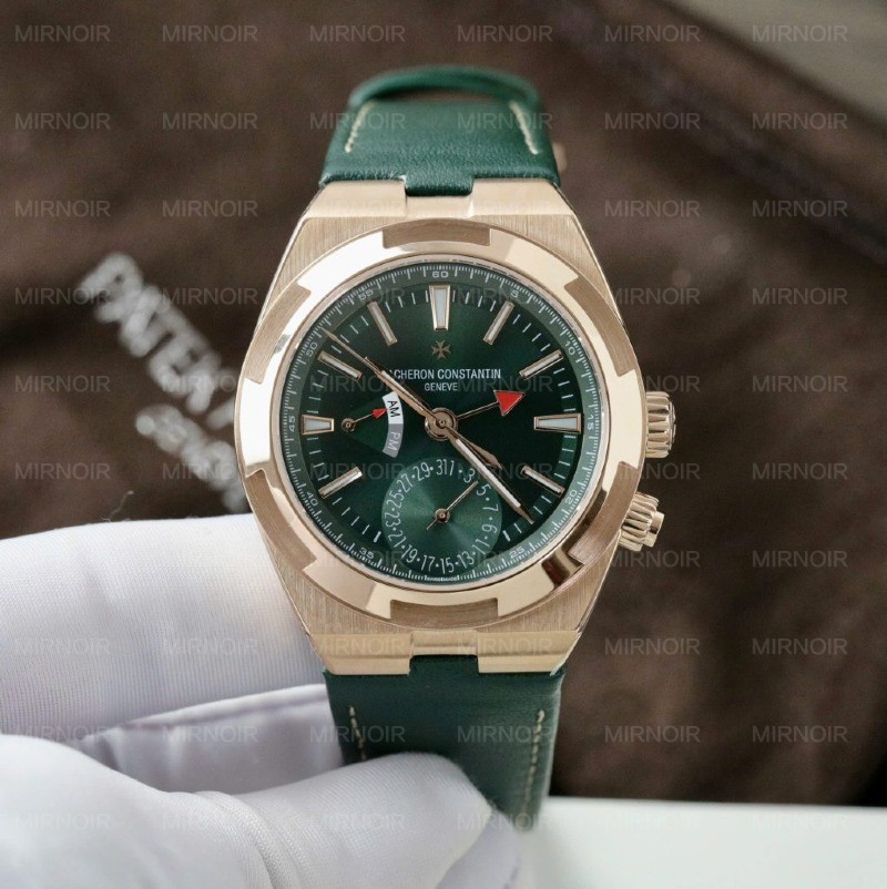 Dong-Ho-Vacheron-Constantin-Overseas-Dual-Time-7900V-Replica-11-Mau-Xanh-La-Cay-41mm-2-1022x1024.jpg