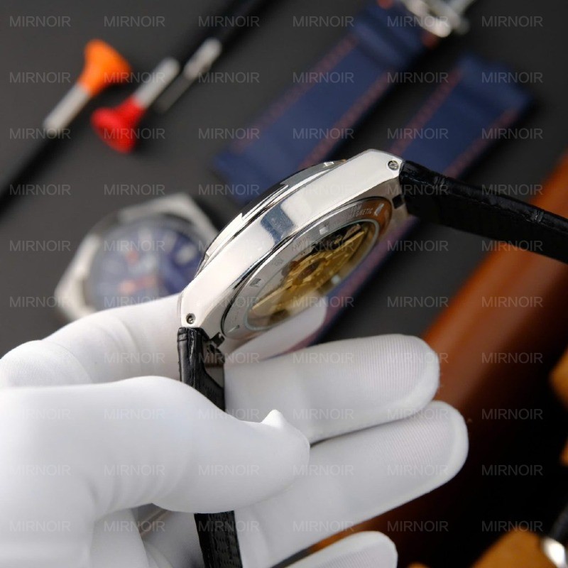 Dong-Ho-Vacheron-Constantin-Overseas-Dual-Time-7900V-Rep-11-Mau-Den-Nha-May-PZ-41mm-8-1024x1024.jpg