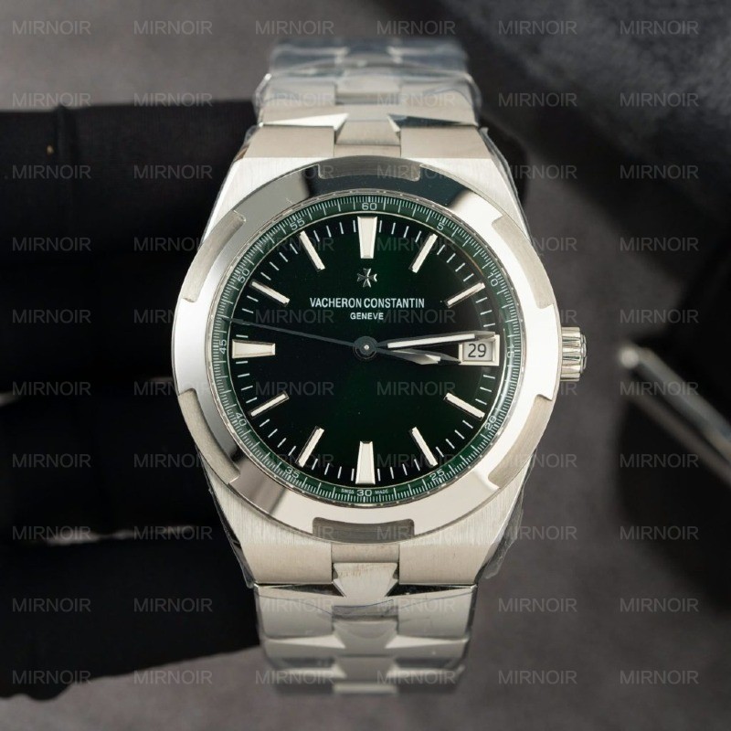 Dong-Ho-Vacheron-Constantin-Overseas-4500V-Replica-1-1-Mat-Xanh-La-Cay-Nha-May-PPF-41mm-11-1024x1024.jpg