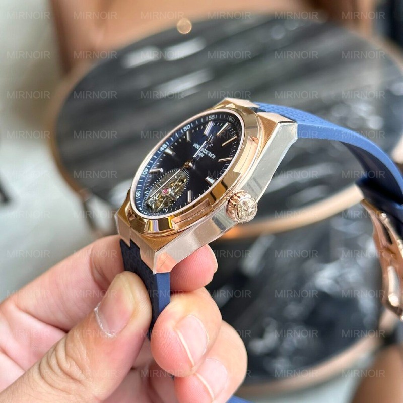 Dong-Ho-Vacheron-Constantin-Overseas-Tourbillon-6000V-Day-Cao-Su-42-3-1024x1024.jpg