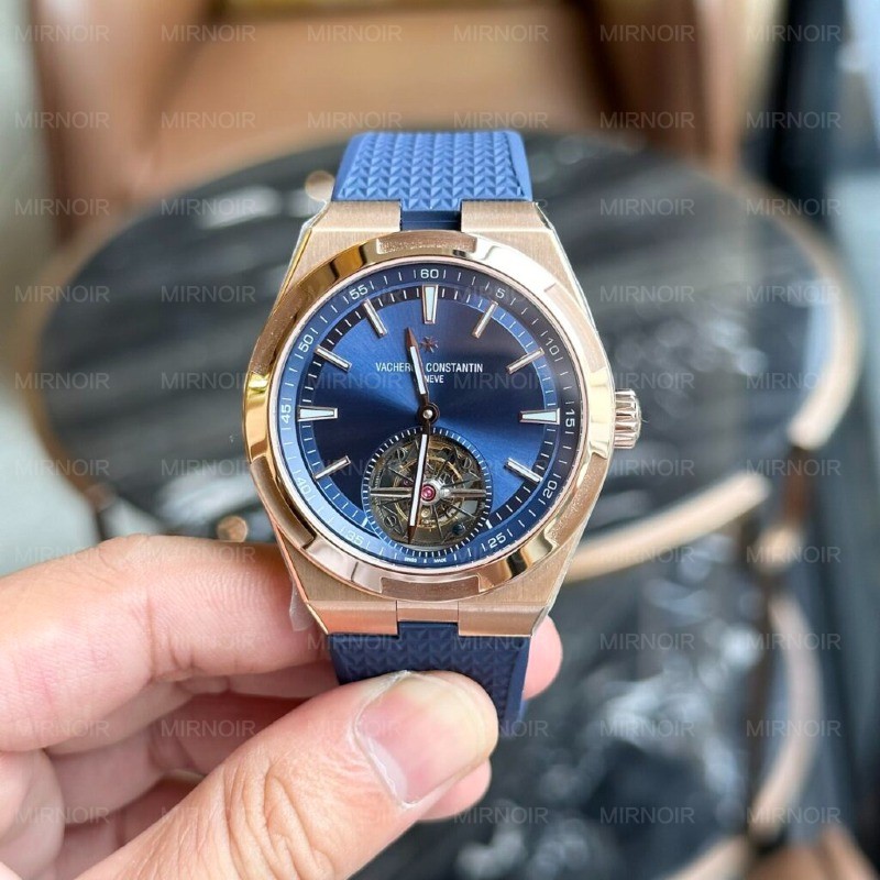 Dong-Ho-Vacheron-Constantin-Overseas-Tourbillon-6000V-Day-Cao-Su-42-4-1024x1024.jpg
