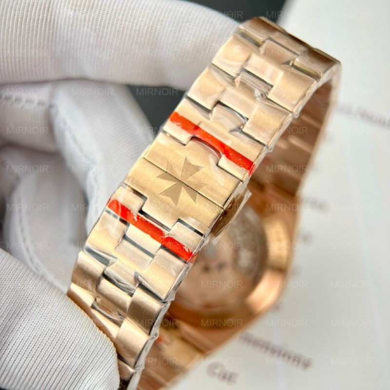 Dong-Ho-Vacheron-Constantin-Replica-11-Overseas-5500V-1-1024x1024.jpg