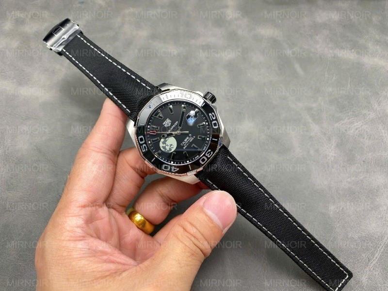 Dong-Ho-Tag-Heuer-Rep-Cao-Cap-Aquaracer-WAY201J.FC6370-Calibre-5-43mm-3.jpg