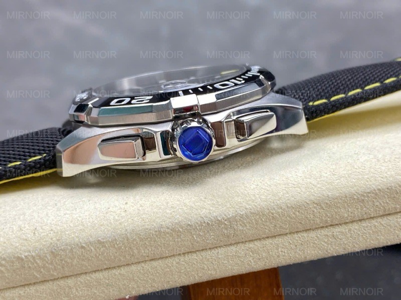 Dong-Ho-TAG-Heuer-Rep-Cao-Cap-Aquaracer-Day-Da-Mau-Den-43mm-7.jpg